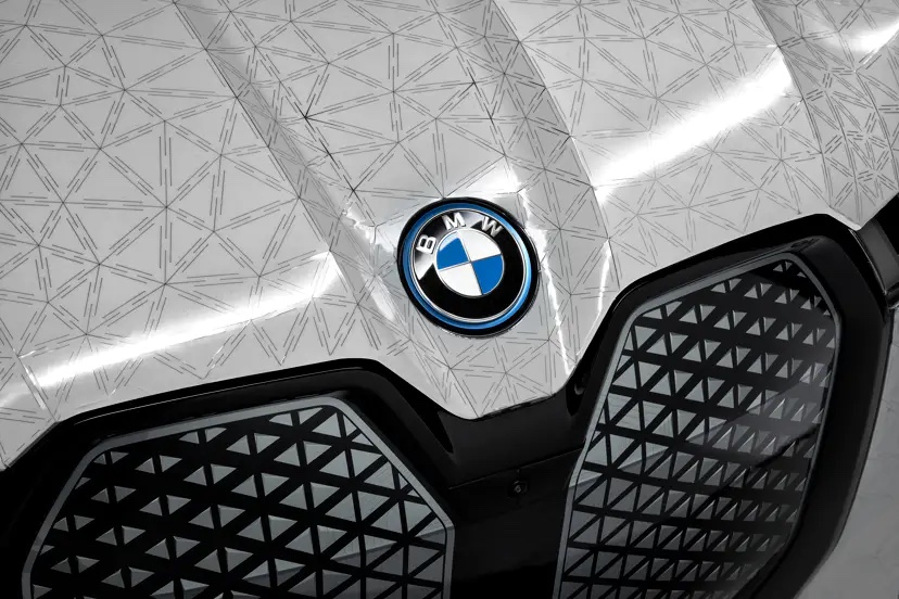 , BMW zeigt auf der CES Auto mit Farbwechsler Karosserie