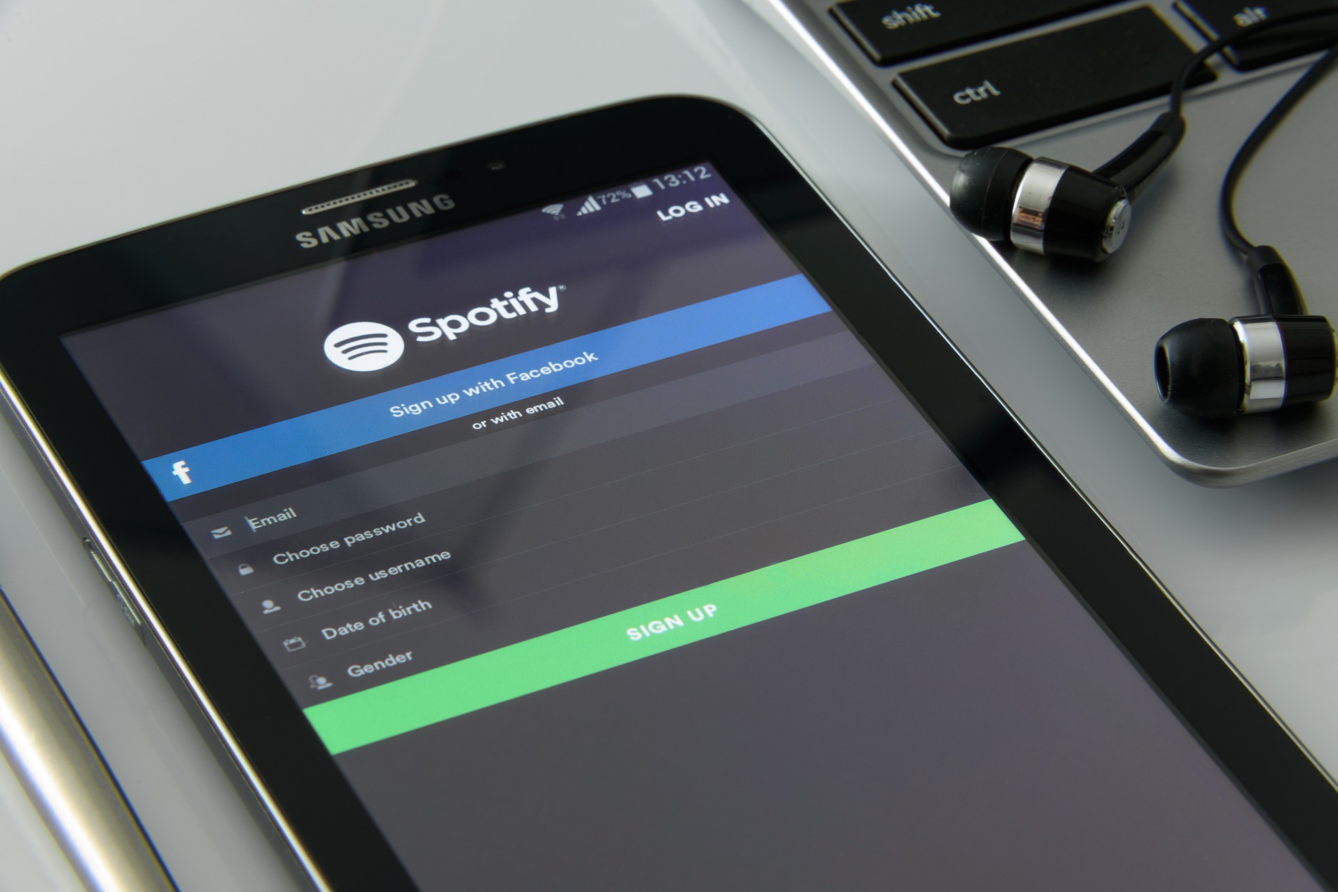 Spotify, Spotify zieht sich aus Russland zurück